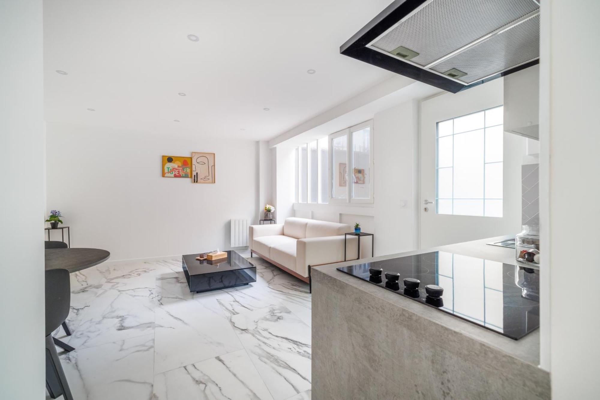 Spacious Flat For 4 People #1 アニエール エクステリア 写真